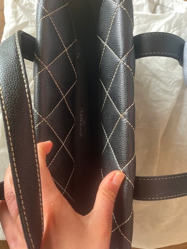 シャネル（CHANEL）の「ワイルドステッチ」シリーズのハンドバッグです