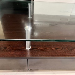 ガラステーブルの画像