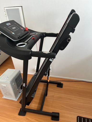 BTM 折りたたみ式ランニングマシン　最大速度16km 