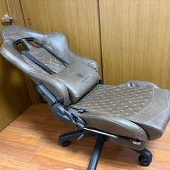 ゲーミングチェアの画像