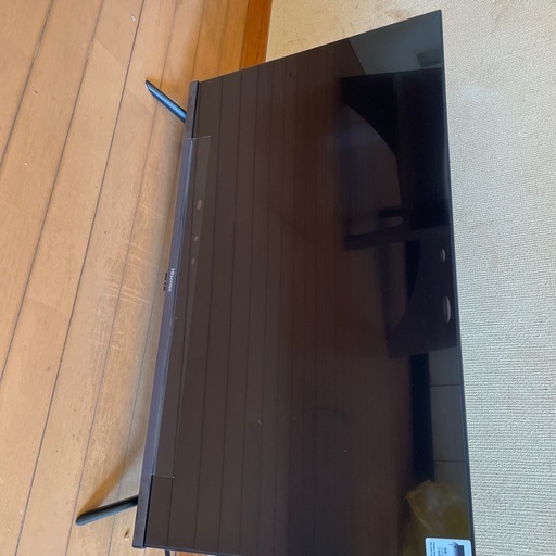 液晶テレビ