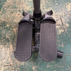 ハンドル付きステッパー FA4123N！の画像