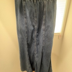 デニムスカートの画像