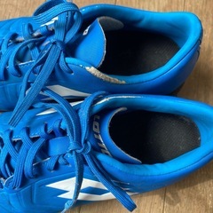 子供サッカーシューズ　22センチの画像