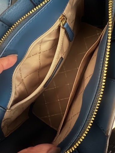 新品、未使用　バック　マイケルコース