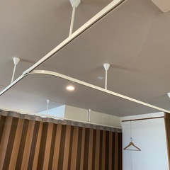 施術用カーテンレールの画像