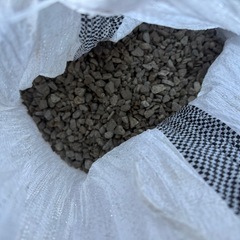 庭敷の砂利(中古)再び
の画像