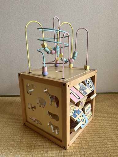 【定価16,500円】1歳〜3歳頃に！長く遊べる木製の多機能・知育玩具