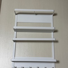 [メルカリ] 山崎実業 tower 冷蔵庫サイドラック ホワイト マグネット キッチン収納の画像