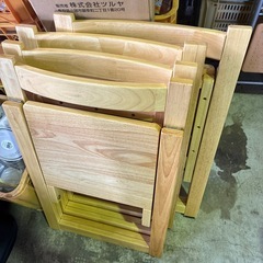 木製折りたたみチェアー4脚の画像