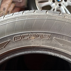 ダンロップ　205/65/15 4本　山あり　ヒビ無し　パンクなしの画像