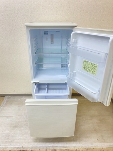 【美品】冷蔵庫　SHARP SJ-D14F-W 137L 2020年製 どっちもドア　白