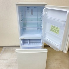 【美品】冷蔵庫　SHARP 137L 2019年製 どっちもドアの画像