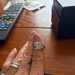 ピンキーリング5号　　キラキラが混じってるデザイン　ジルコニアの画像