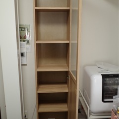 IKEA BILLY ビリーガラス扉付きの画像