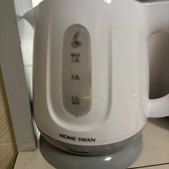 電気ポットの画像