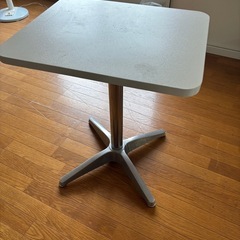 テーブルの画像