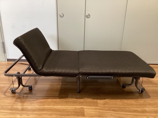 リクライニング式折りたたみれベッド【町田市再生家具】253676