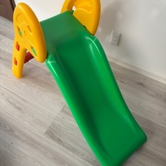 すべり台の画像