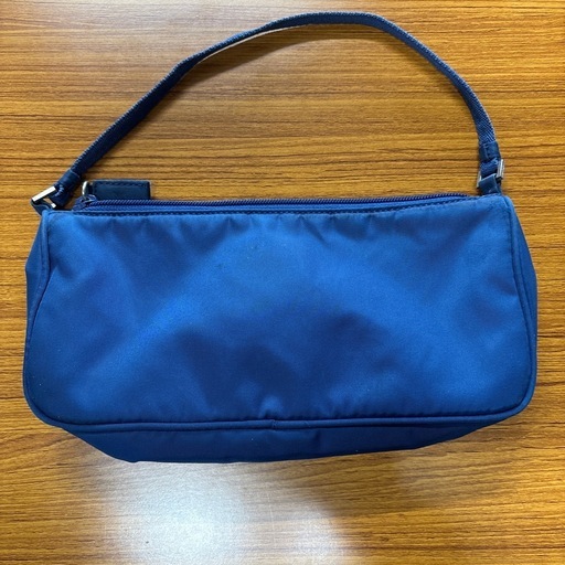 PRADA ポーチ