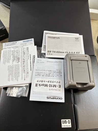 OLYMPUS OM-D E-M10 Mark III 本体