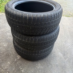 スタッドレスタイヤ  215/50R17 95H   3本セットの画像