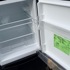 ○4155 冷蔵庫 アイリスオーヤマ IRSD-14A-B ブラック 2ドア 右開き  142L 2023年製 美品 動作品の画像