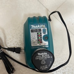 マキタ　掃除機　10.8の画像