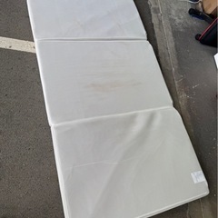 話し中マットレスの画像