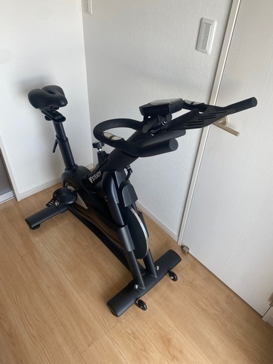 STEADY スピンバイクPlus/Pro 床防止カバー付き