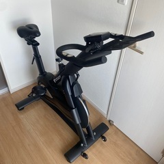 STEADY スピンバイクPlus/Pro 床防止カバー付きの画像