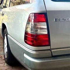 メルセデスベンツ　E320ステーションワゴンw124  s124   （8ナンバー自動車税格安、2年車検）の画像