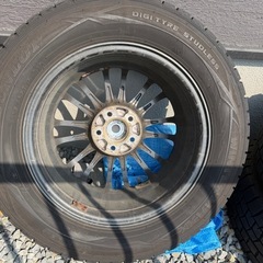 スタッドレスタイヤの画像
