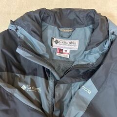 コロンビア　マウンテンパーカー　ナイロンジャケットの画像