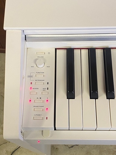 &　電子ピアノ CASIO カシオ PX-770 88鍵盤　2017年製　動作確認済み