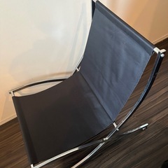 ２脚バルセロナチェア風シングルブラックフェイクレザーの画像