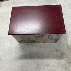 インテリア収納and椅子の画像