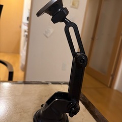 マグネットiPhoneホルダー　車用　吸盤の画像