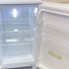 (送料無料) 2021年 極美品 179L 冷蔵庫 SHARP LED庫内灯 強化ガラス棚 省エネ設計 3段クリアケース冷凍室 ③の画像