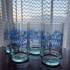 ガラスコップ4点の画像