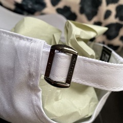 新品　NEWERA×YSLコラボキャップ　  ニューエラ　9FORTY ホワイトの画像