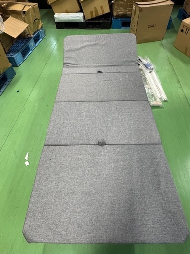 折り畳みベット　収納便利
