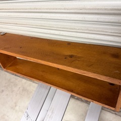 壁掛けシェルフの画像