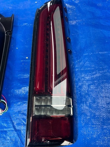 ハイエース 200系　FLEX LEDテール ULTIMATE