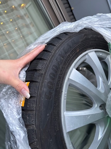 軽自動車用スタッドレス 155/65R14 GOODYEAR アルミホイール付き4本
