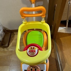 【アンパンマンカート】アンパンマン ビジーカー ガード付きの画像