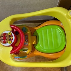 【アンパンマンカート】アンパンマン ビジーカー ガード付きの画像