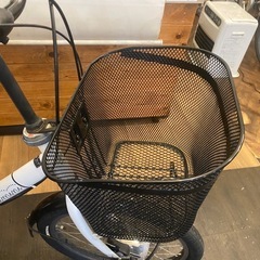 【リアカゴ付き】20インチ　内装3段　LEDオートライト　自転車　ホワイトの画像