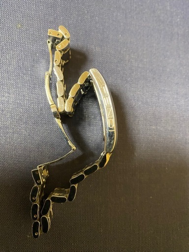(問い合わせ中)FENDI 時計