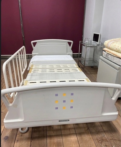 介護　電動ベッド パナマウントベッド